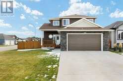 631 West Highland Crescent Carstairs