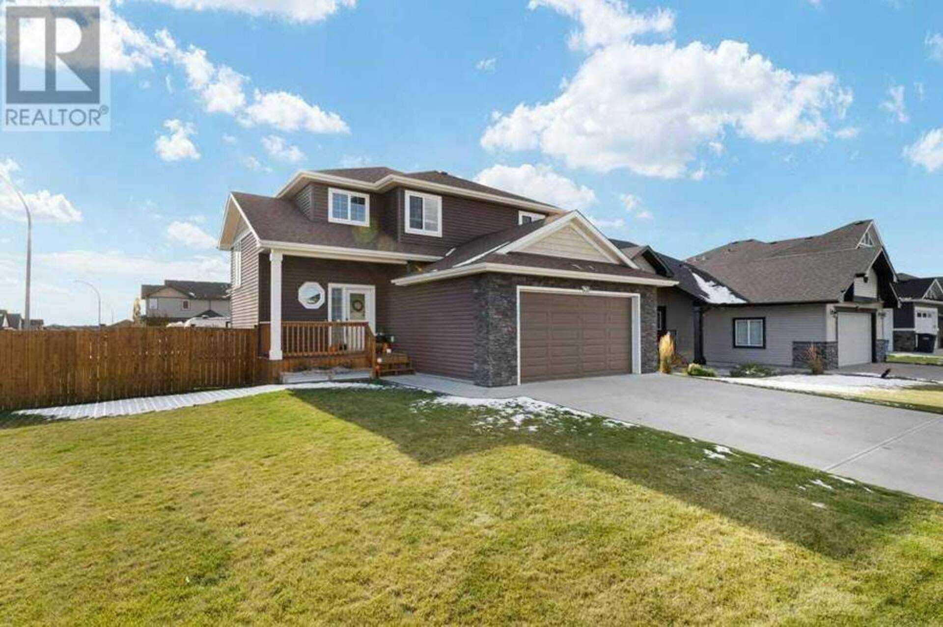 631 West Highland Crescent Carstairs