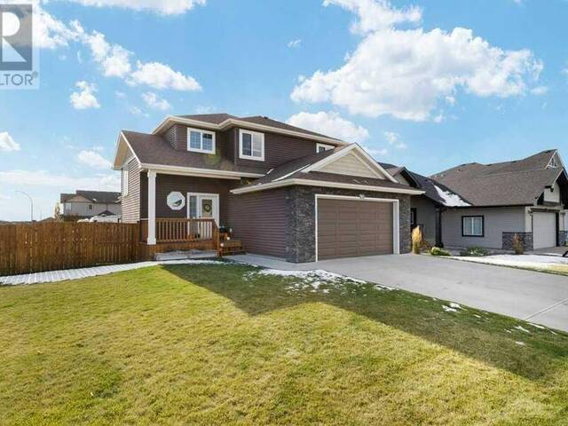 631 West Highland Crescent Carstairs Alberta