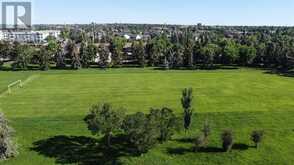 2747 Dovely Park SE Calgary