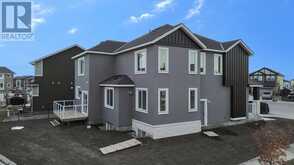 18 Ranchers Bay Okotoks