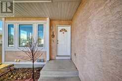 8, 388 Sandarac Drive NW Calgary