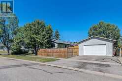 1 Hunters Crescent Okotoks