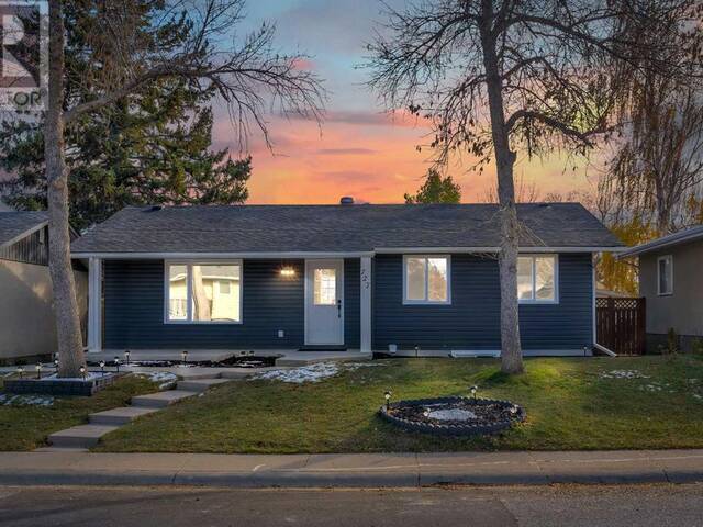 727 Hunterston Road NW Calgary Alberta