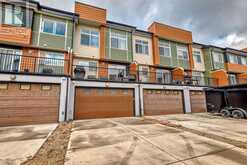 203, 1530 Bayside Avenue SW Airdrie