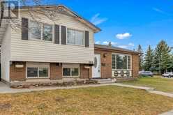 984 Rundlecairn Way NE Calgary