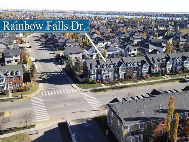 213 RAINBOW FALLS Drive Chestermere Alberta