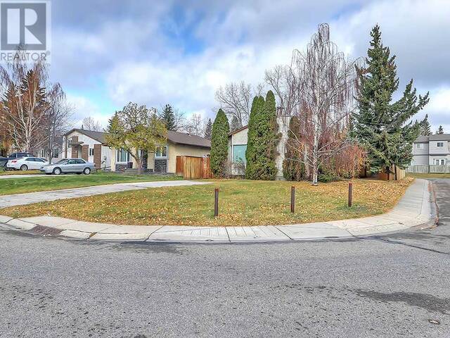 703 Ranchview Circle NW Calgary Alberta