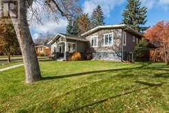 6003 Lloyd Crescent SW Calgary