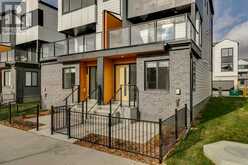 8542 19 Avenue SE Calgary