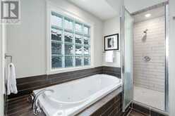 1613 18 Avenue NW Calgary