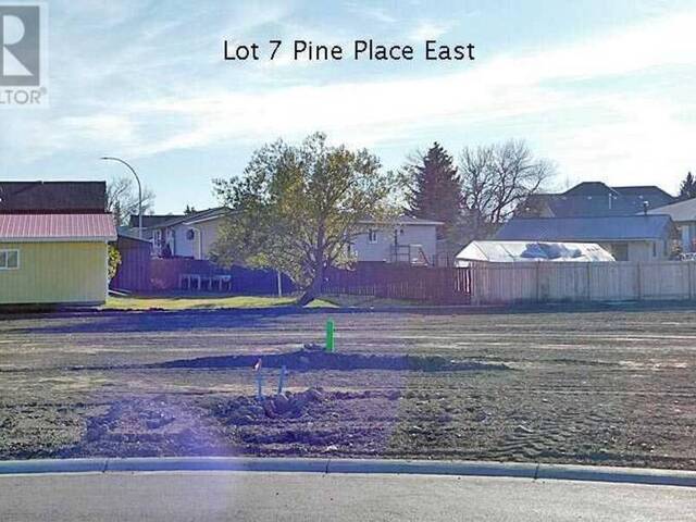 7 Pine Place E Claresholm Alberta