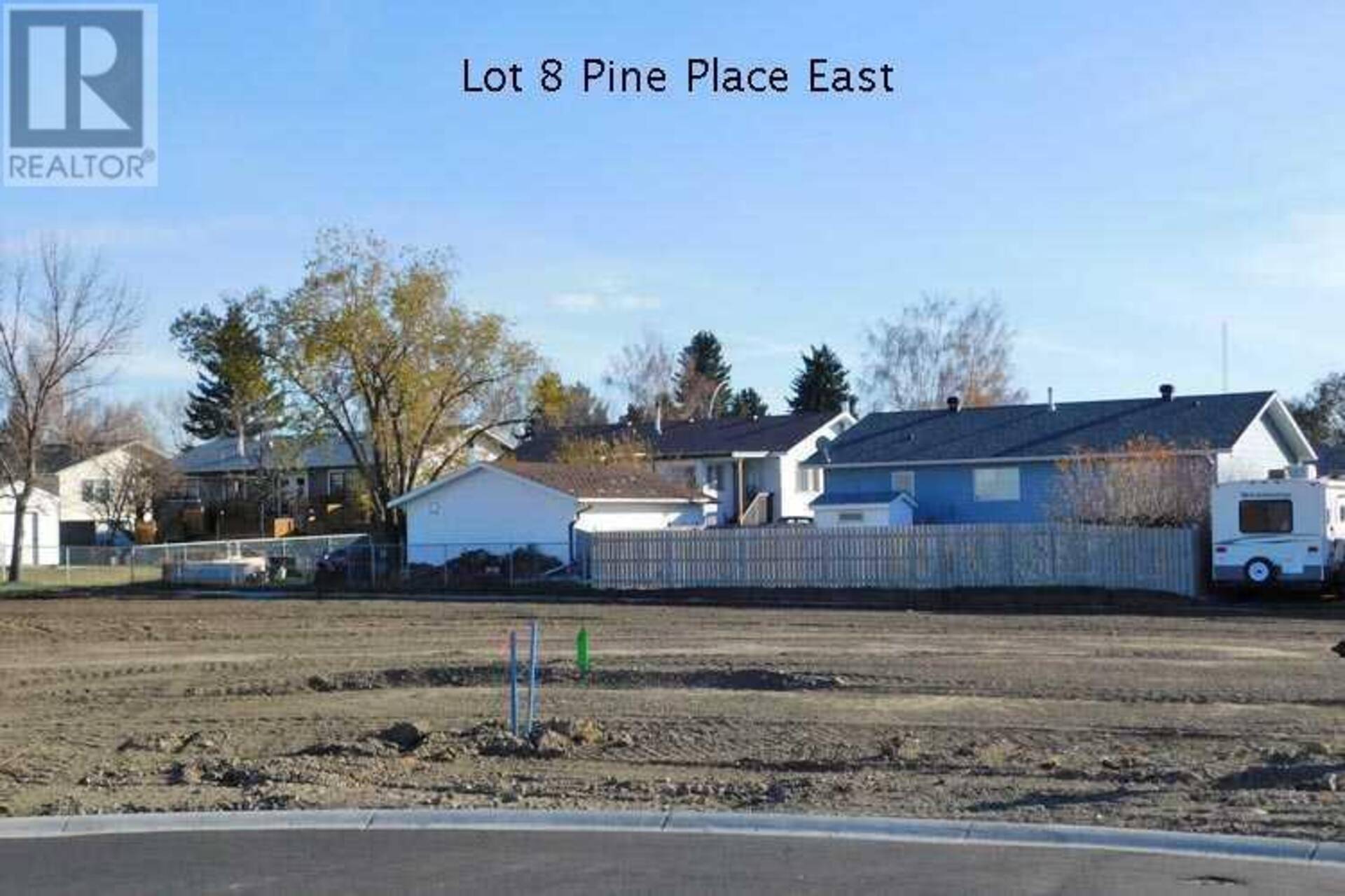 8 Pine Place E Claresholm