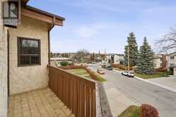 419 30 Avenue NE Calgary