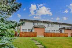 4, 6147 buckthorn Road NW Calgary