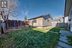 28 Bedford Circle NE Calgary