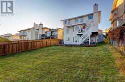 28 Hawkdale Close NW Calgary