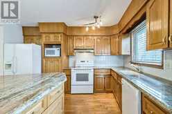 2810 Catalina Boulevard NE Calgary