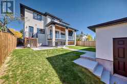 4635 22 Avenue NW Calgary