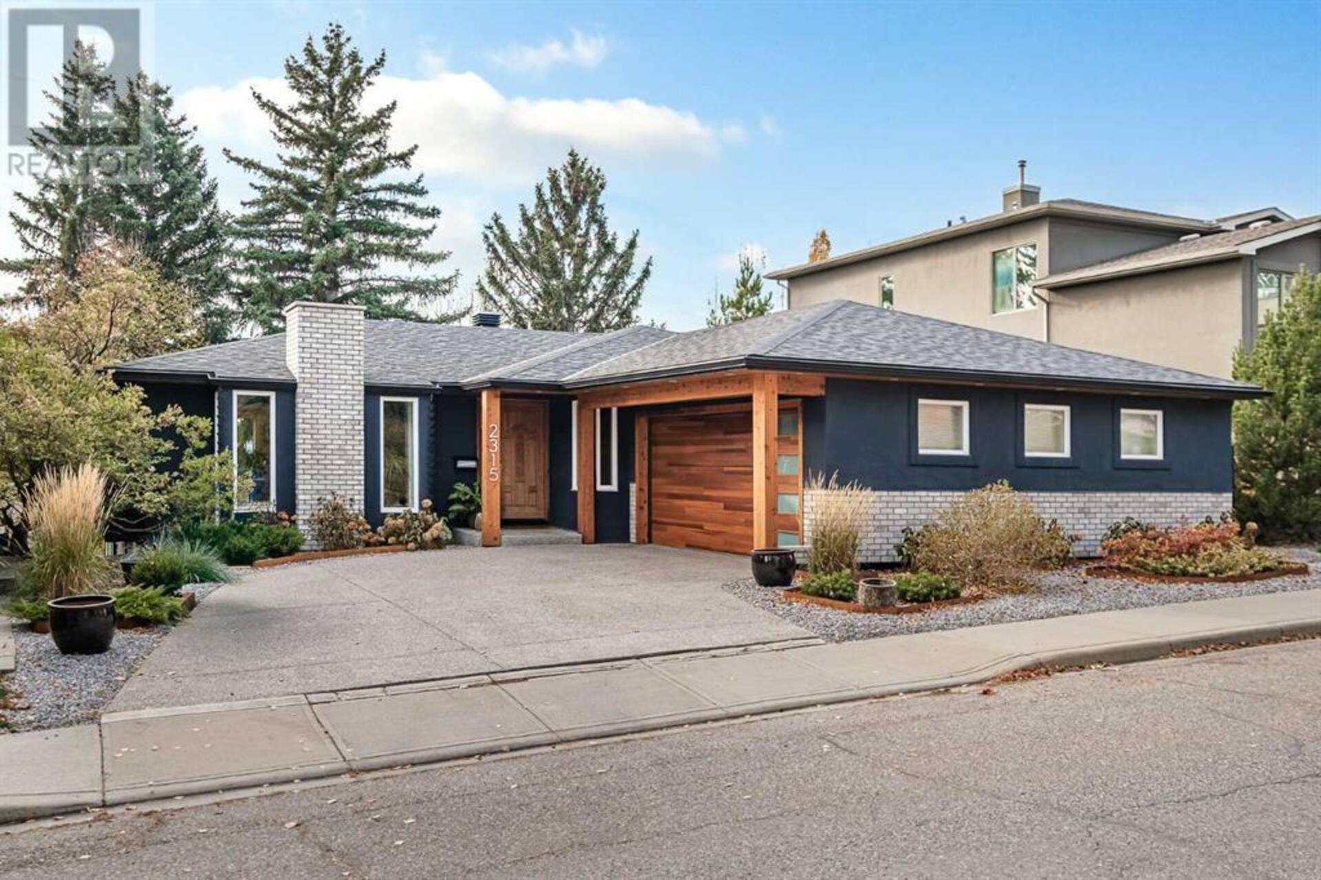 2315 Juniper Road NW Calgary