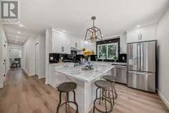 128 Cantrell Place SW Calgary