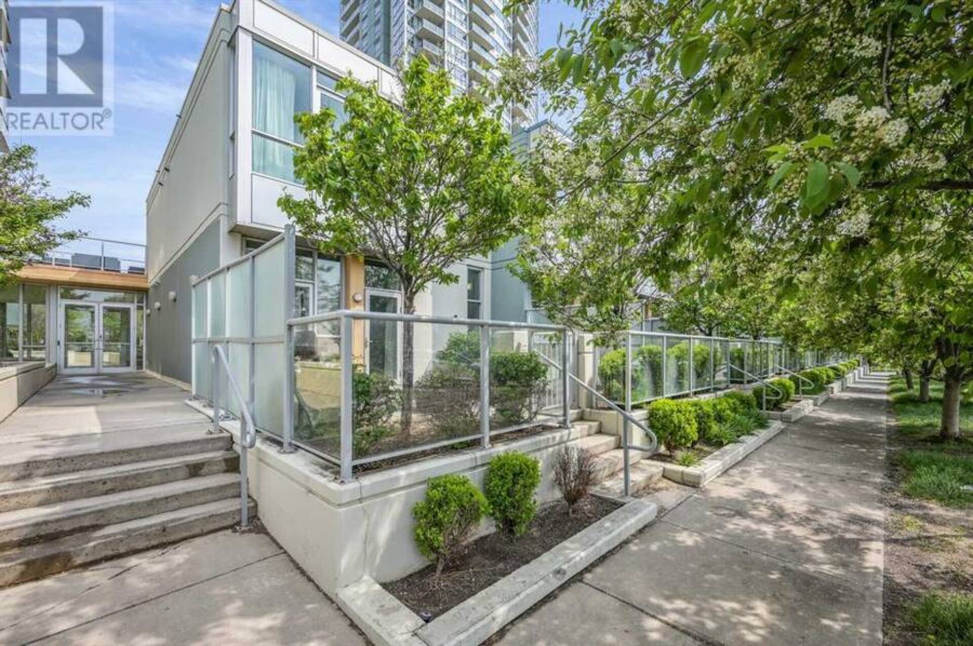 132, 99 Spruce Place SW Calgary