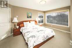 109 Everglade Circle SW Calgary