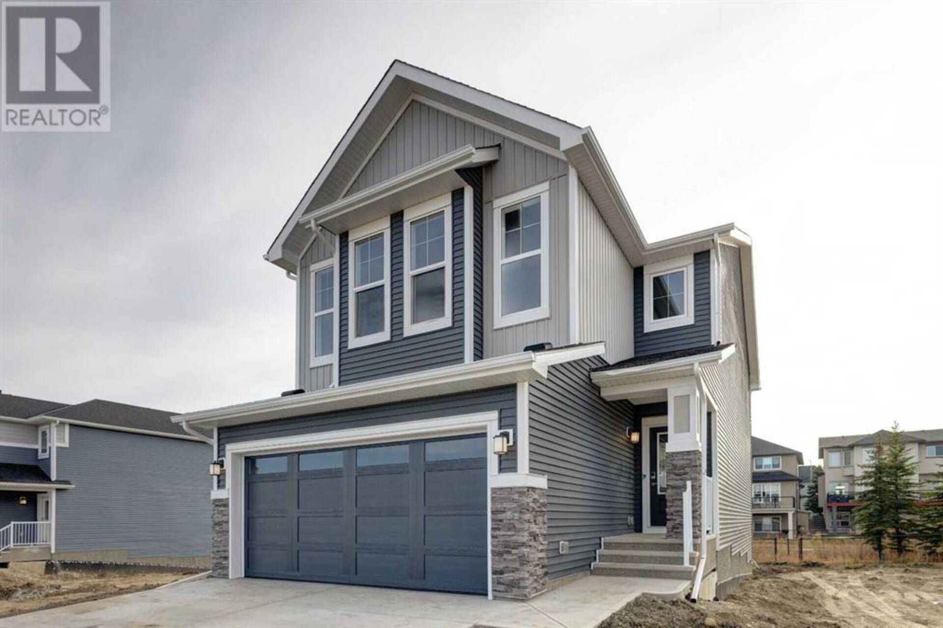 243 Silver Spruce Grove SW Calgary