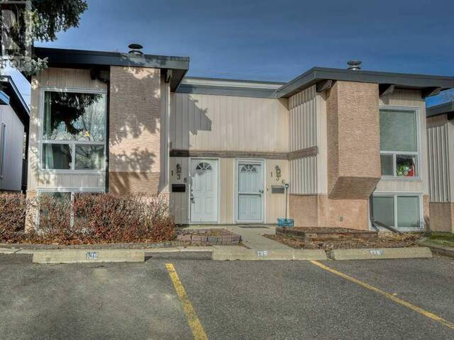 138 Oaktree Lane SW Calgary