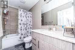 1152 140 Avenue NW Calgary