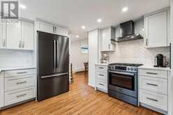 728 1 Avenue NW Calgary