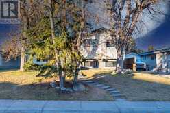 7447 huntertown Crescent NW Calgary