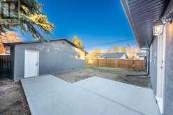 7447 huntertown Crescent NW Calgary