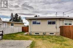 201 Penbrooke Close SE Calgary