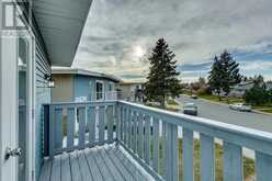 201 Penbrooke Close SE Calgary