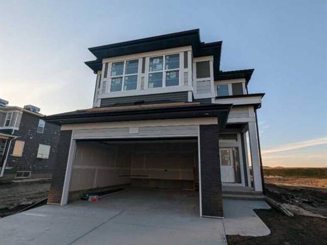 69 Corner Glen Avenue NE Calgary Alberta