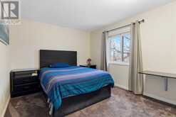 77 Shannon Circle SW Calgary