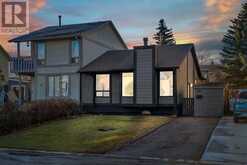 19 Deer Lane Road SE Calgary