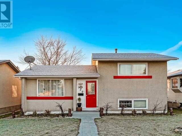 928 Pinecliff Drive NE Calgary