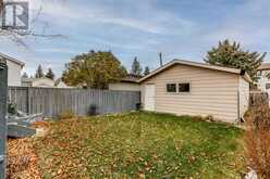 16 Woodmont Green SW Calgary