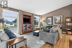 10619 Oakmoor Way SW Calgary