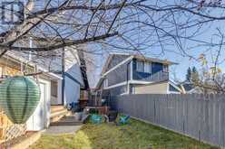 80 Woodglen Close SW Calgary