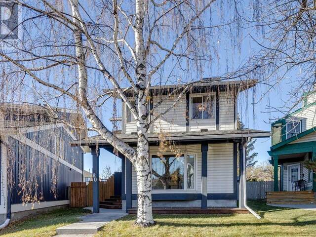 80 Woodglen Close SW Calgary Alberta