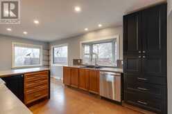 403 Hawthorn Drive NW Calgary