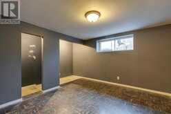 403 Hawthorn Drive NW Calgary