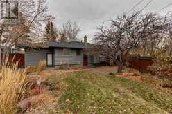 403 Hawthorn Drive NW Calgary