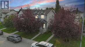 207 Cranberry Way SE Calgary