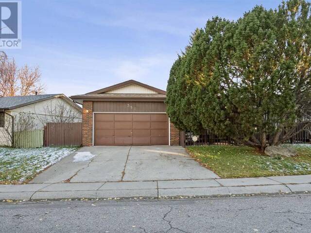 352 Maddock Crescent NE Calgary