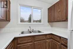 75, 32 Whitnel Court NE Calgary