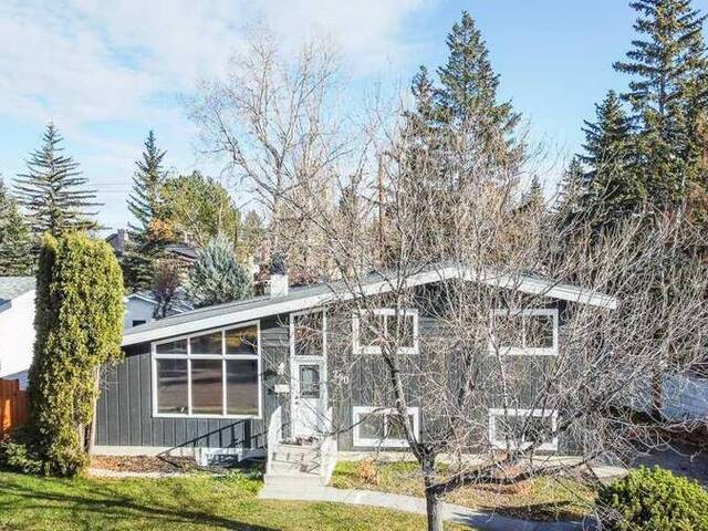 260 Southampton Drive SW Calgary